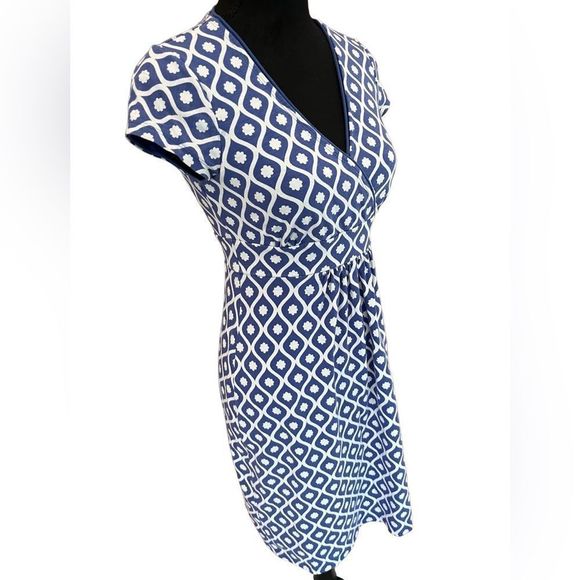 GUC BODEN Faux Wrap Knit Dress, 2 Petite, Blue/White geometric Floral Pattern - Picture 8 of 11